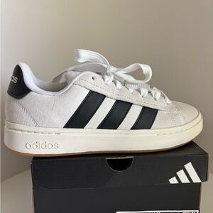 Sold on eBay adidas White and Black Low-Top Suede Sneakers